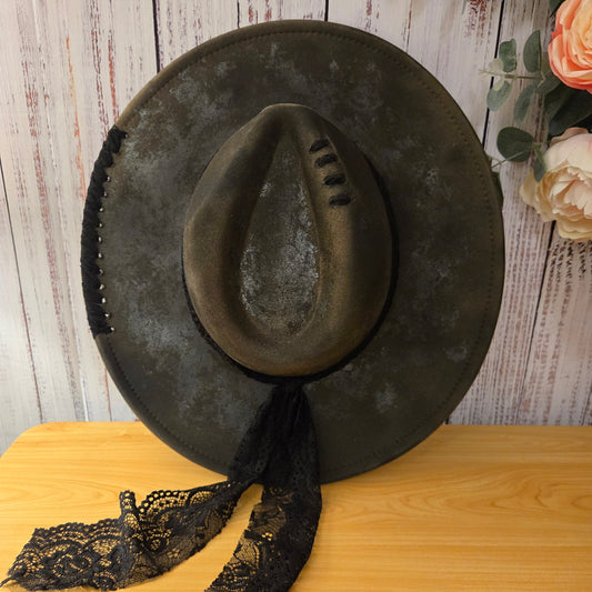 Patina Vegan Suede Fedora - Lace‑Finish & Sculptural Burn "Smoked Lace"
